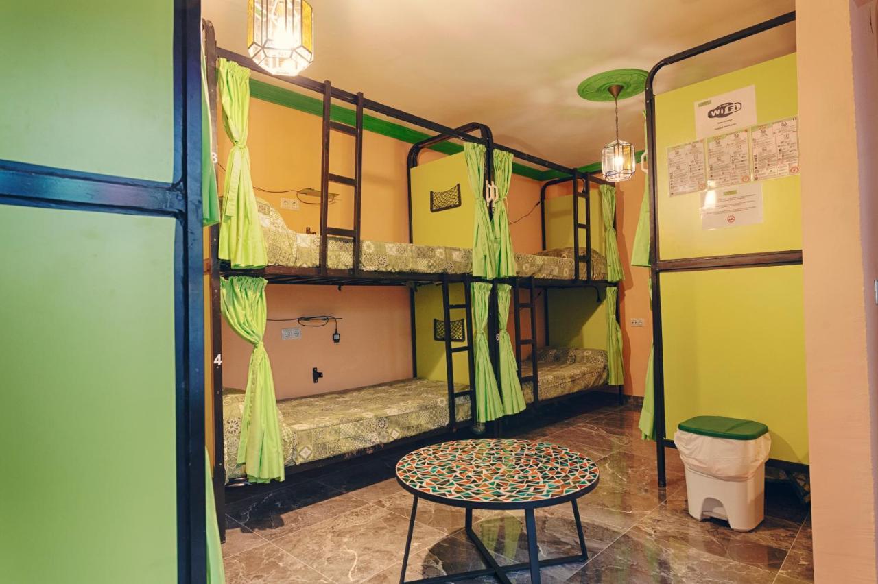 Bed in 10-Bed Mixed Dormitory Room